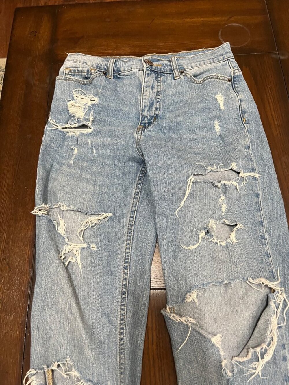 BDG Mom Jean Light Wash Distressed Denim 25W 28L High Rise Casual Women’s Jeans - Picture 2 of 10